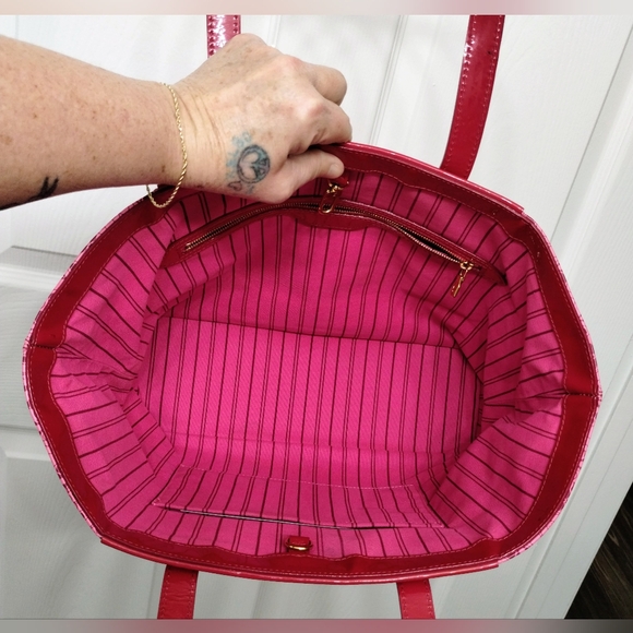 Louis Vuitton Takashi Murakami Cosmic Blossom Vinyl Tote - Picture 11 of 14